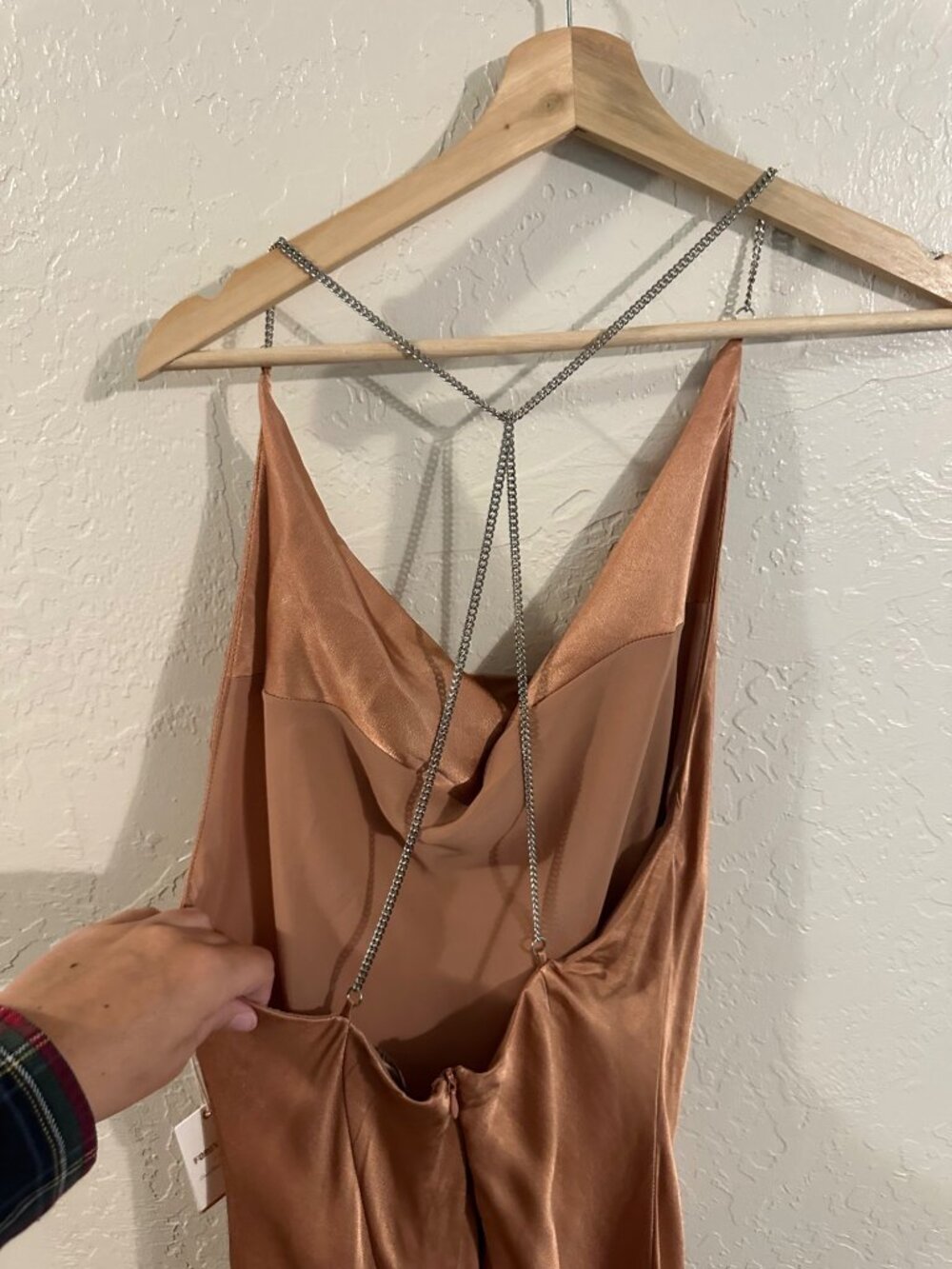 NWT Rose Gold Cowl Neck Satin Metal Chain Mini Cocktail Dress - Picture 10 of 13